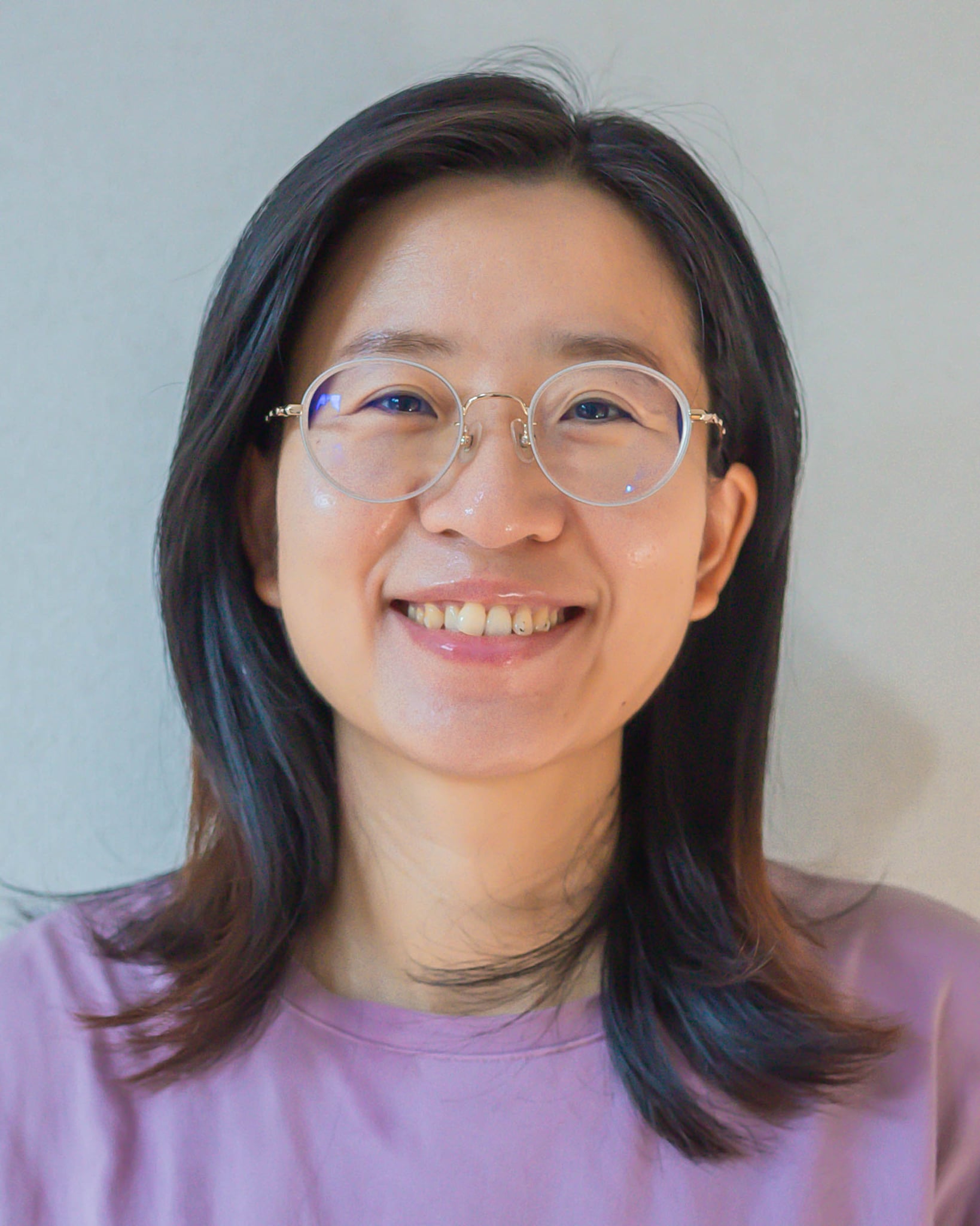 Vietnamese Babysitter Linh (Osaka)