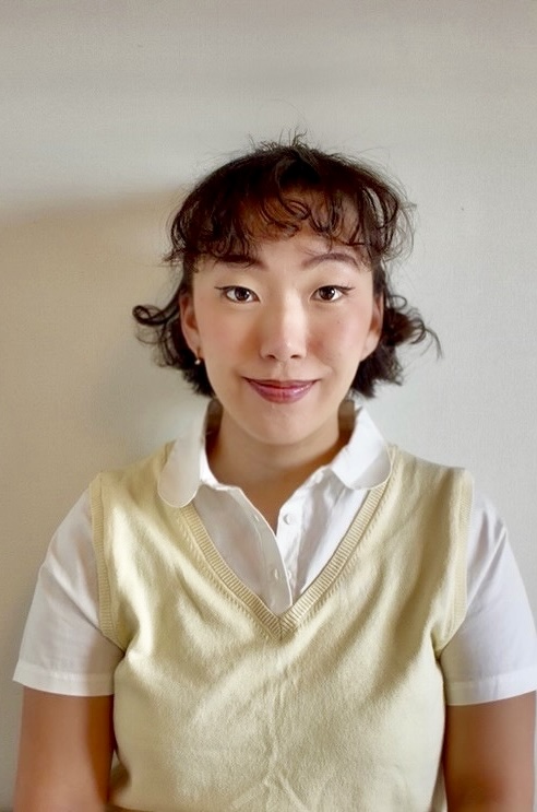 Japanese Babysitter Haruki (Osaka-Kobe)